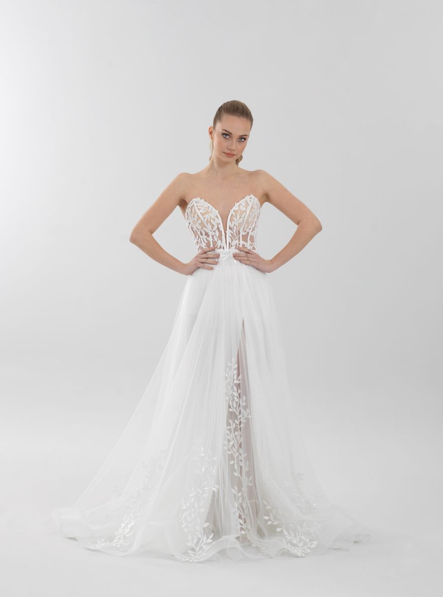 Abito da sposa Maxra Gova dal design sofisticato con applicazioni eleganti.